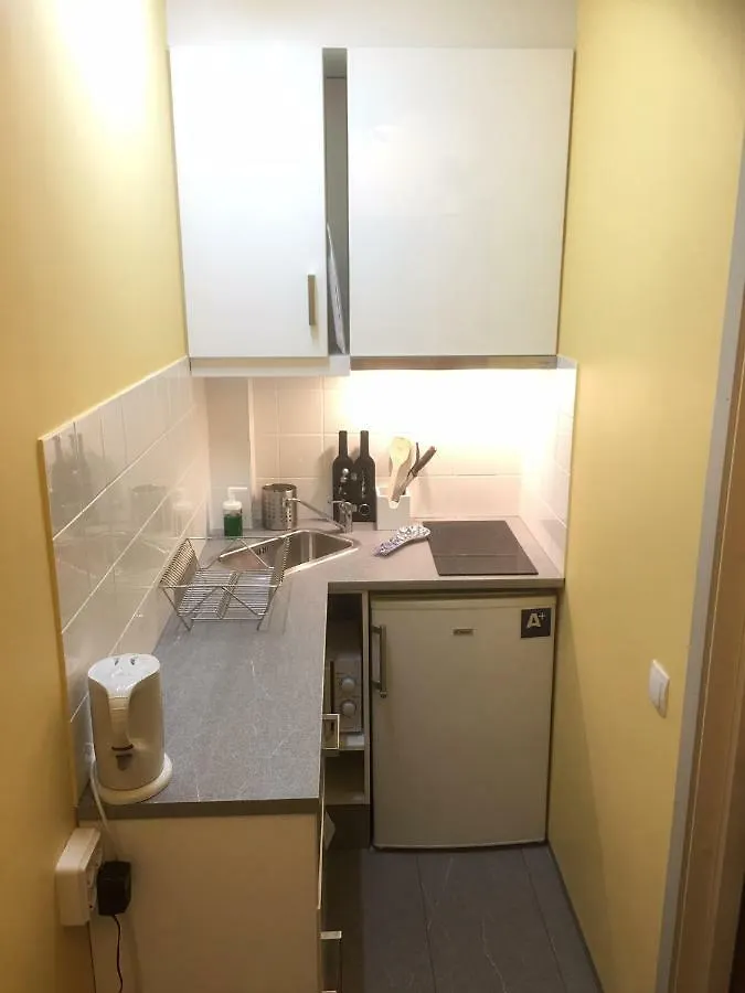 שטוקהולם Studio Apartment,Own Entrance, Keyless Check In. 0*,