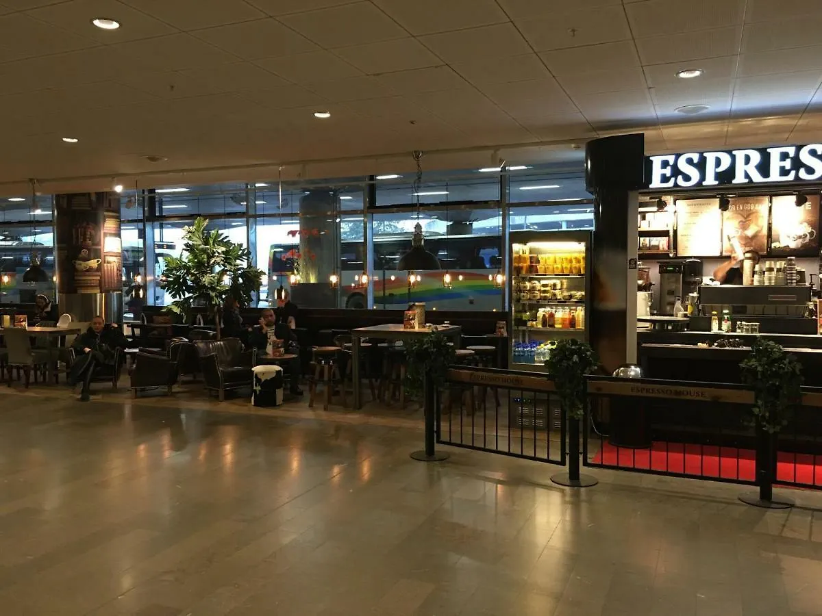 Studio Apartment,Own Entrance, Keyless Check In. Stockholm 0*,